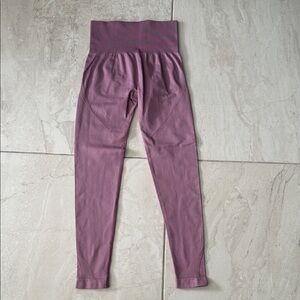Women's High-Waisted Purple Leggings